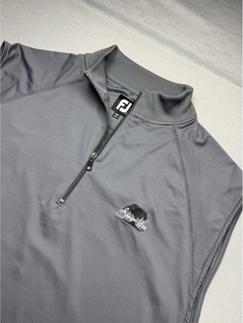 FootJoy FJ Men’s XL Gray 1/4 Zip Sleeveless Golf Vest Shearon‎ Woods Embroidered